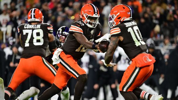 Final prep for NFL Week 12: We have sleepers, QB questions, trends to watch and more