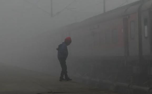 I panic every time she coughs' - Delhi's toxic air is making its children sick