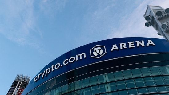 Lakers fire Buss brothers from scouting roles