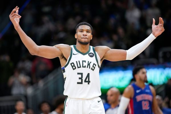 Early trade deadline questions: What's next for Giannis, Lakers and top contenders?