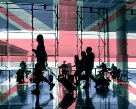 Net migration is plummeting. Why can’t Labour say so? | Heather Stewart