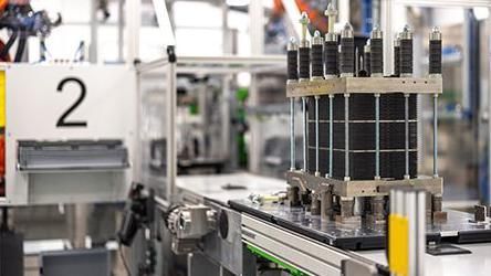 Why time is running out for Germany's green hydrogen industry