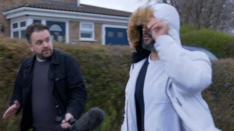 Driving-test touts offer instructors £250 kickbacks so they can bulk-book tests