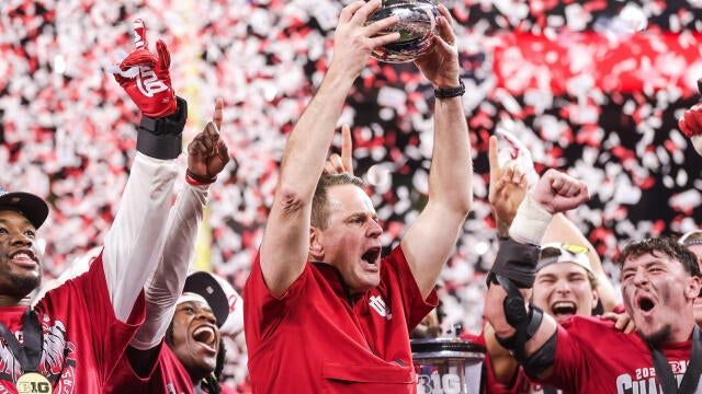 Fernando Mendoza makes Heisman case in instant classic win over Ohio State for Big Ten title