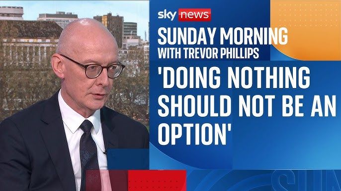 Young people to lose benefits if they turn down work, says minister