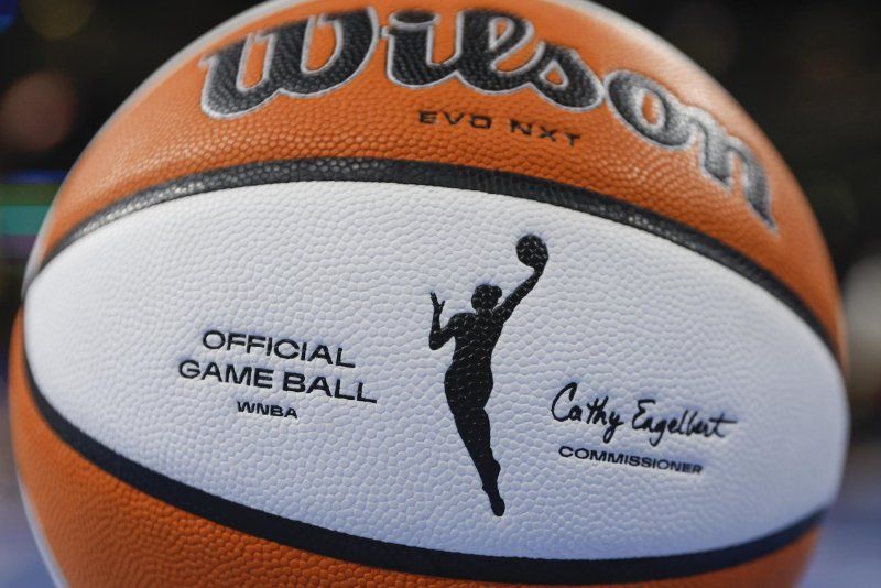 WNBA, union agree to 40-day extension on CBA